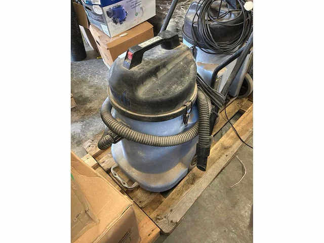 Numatic nv 900 industriële stofzuiger - afbeelding 2 van  3