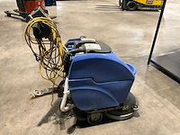 Numatic tt 3450s vloerreiniger - afbeelding 4 van  10