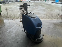 Numatic tt 3450s vloerreiniger - afbeelding 1 van  5