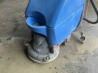 Numatic tt 3450s vloerreiniger - afbeelding 5 van  5