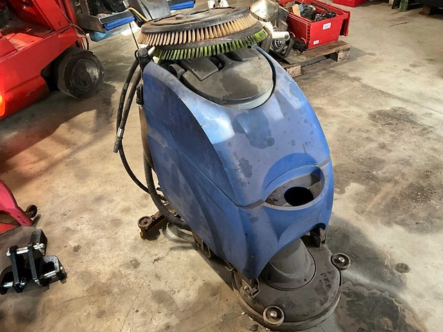 Numatic ttb3450/100s vloerreiniger - afbeelding 2 van  9