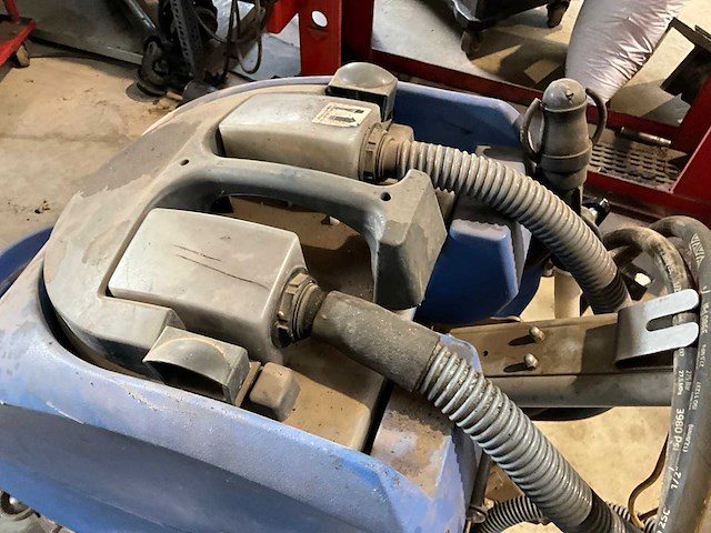 Numatic ttb3450/100s vloerreiniger - afbeelding 8 van  9