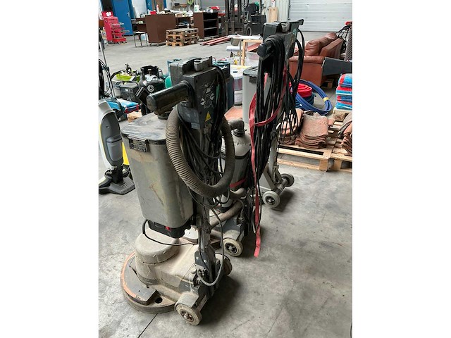Numatic vloerschuurmachine / boenmachine (3x) - afbeelding 3 van  11