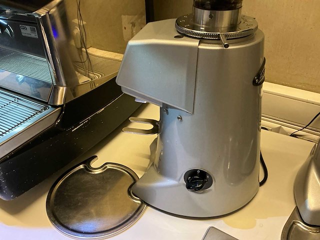 Nuova simonelli aurelia ii met fiorenzato f64/e koffiemolen koffie- & espressomachines - afbeelding 7 van  10