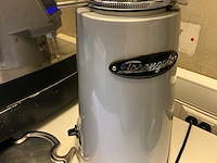 Nuova simonelli aurelia ii met fiorenzato f64/e koffiemolen koffie- & espressomachines - afbeelding 8 van  10