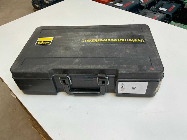 Nussbaum viega elektrische persmachine - afbeelding 6 van  6