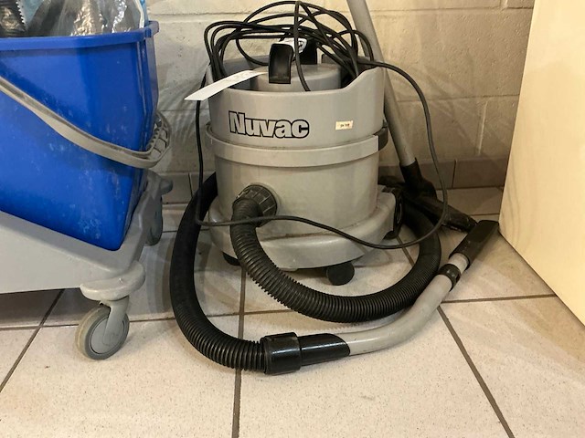 Nuvac nvh 200 stofzuiger en dweilsysteem op wieltjes - afbeelding 1 van  5