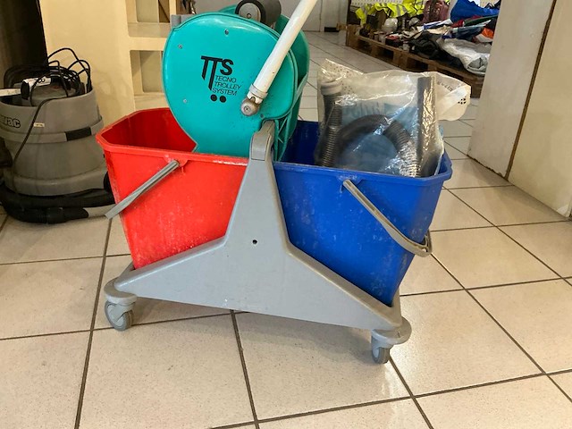 Nuvac nvh 200 stofzuiger en dweilsysteem op wieltjes - afbeelding 2 van  5
