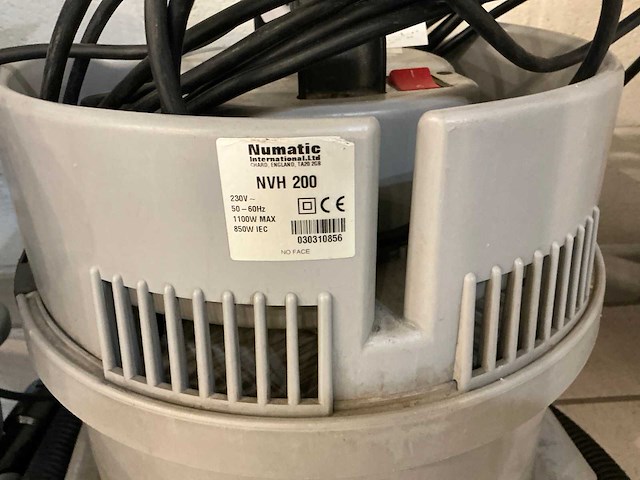 Nuvac nvh 200 stofzuiger en dweilsysteem op wieltjes - afbeelding 5 van  5