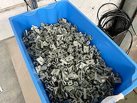 Nvent 5.59 kg houders voor kabelbinders met flensklem - afbeelding 4 van  7