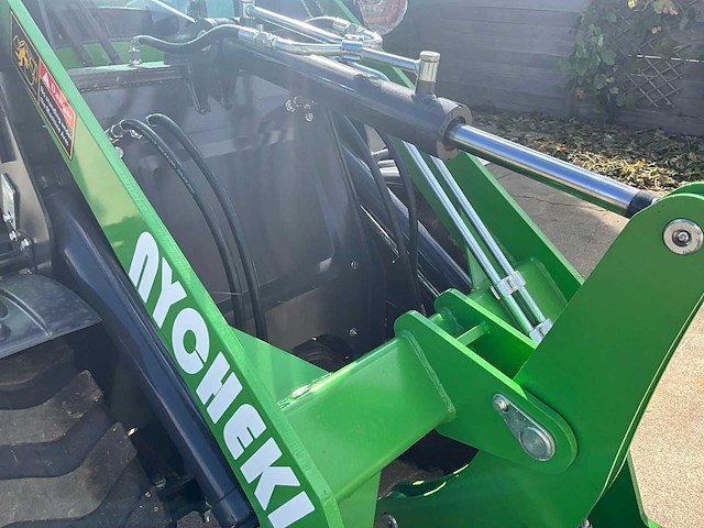 Nycheki y25-42 shovel / wiellader met cabine en graafbak - afbeelding 4 van  37