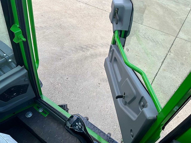 Nycheki y25-42 shovel / wiellader met cabine en graafbak - afbeelding 24 van  37