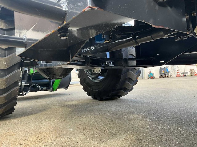 Nycheki y25-42 shovel / wiellader met cabine en graafbak - afbeelding 25 van  37