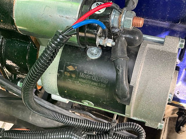 Nycheki y25-42 shovel / wiellader met cabine en graafbak - afbeelding 28 van  37