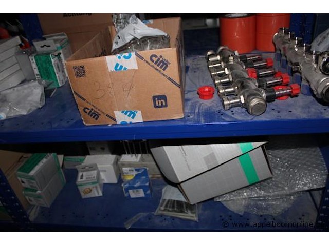 O.a. geberit onderdelen - geberit - toilet onderdelen cimbera onderdelen - cimbera - diverse koppelingen kranen - diverse types afvoerpijpen - flexibel - afbeelding 3 van  4