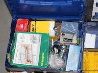 O.a. set bevestigingsmaterialen - berner - diverse maten kunststof clips - diverse maten bevestigingsschroeven - diverse maten plastic pluggen - diverse maten accessoireboxen - berner - leeg - afbeelding 3 van  4