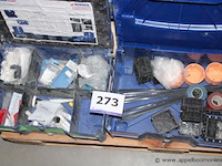 O.a. set bevestigingsmaterialen - berner - diverse maten kunststof clips - diverse maten bevestigingsschroeven - diverse maten plastic pluggen - diverse maten accessoireboxen - berner - leeg - afbeelding 4 van  4