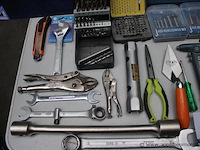 O.a. set boorbits - diverse maten stanleymes verstelbare sleutel gereedschapset - diverse items kegelsnijkers set nietpistool - gespia gasbrander krimptang - afbeelding 4 van  4