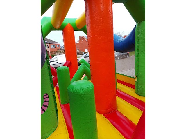 Obstacle course & bouncy castle - afbeelding 6 van  6