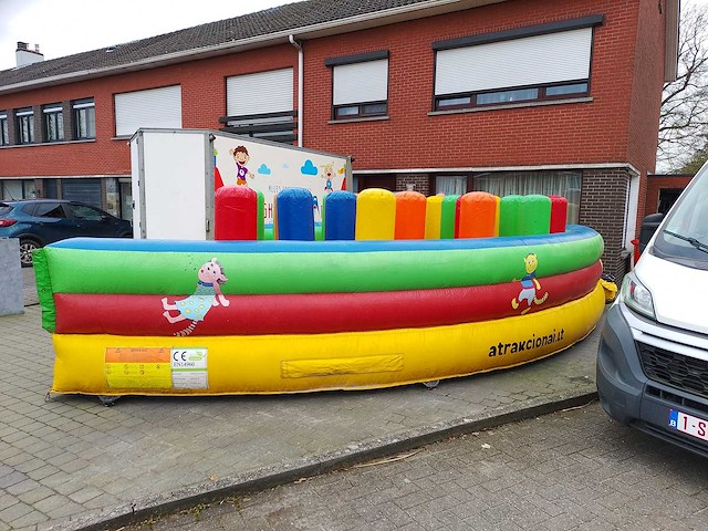 Obstacle course & bouncy castle - afbeelding 4 van  4
