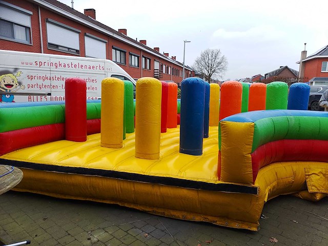 Obstacle course & bouncy castle - afbeelding 3 van  4
