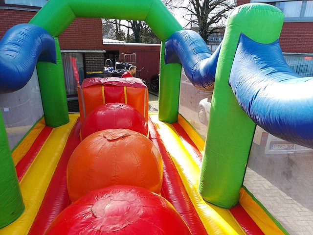 Obstacle course & bouncy castle - afbeelding 3 van  10