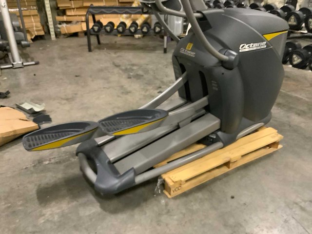 Ocatane pro4700 elliptical crosstrainer - afbeelding 4 van  5