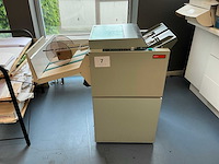 Océ 80 manuele plooi- en nietmachine - afbeelding 1 van  7