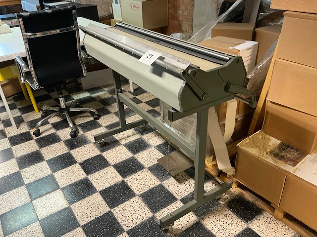 Océ 931 snijmachine - afbeelding 1 van  4