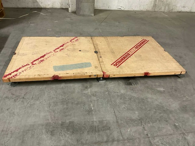 Octanorm doppelboden modulaire beursstandvloer - afbeelding 2 van  8