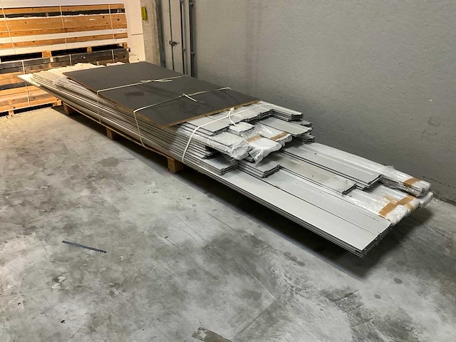 Octanorm maxima standenbouw grote partij aluminium systeem - afbeelding 6 van  27