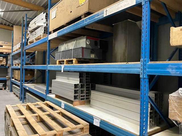 Octanorm maxima standenbouw grote partij aluminium systeem - afbeelding 11 van  27