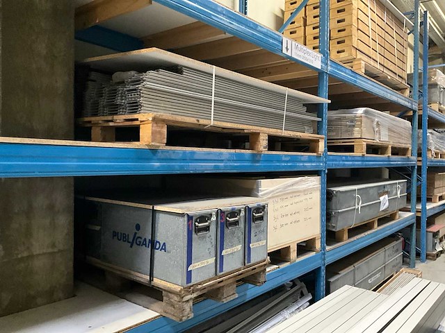 Octanorm maxima standenbouw grote partij aluminium systeem - afbeelding 14 van  27