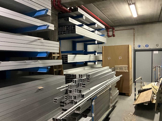 Octanorm maxima standenbouw grote partij aluminium systeem - afbeelding 27 van  27