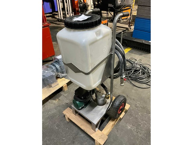 Oeg mobiel solar spoelstation - afbeelding 2 van  5