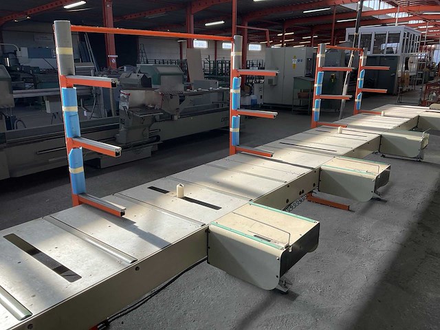 Oemme semi-automatische productielijn - afbeelding 8 van  15