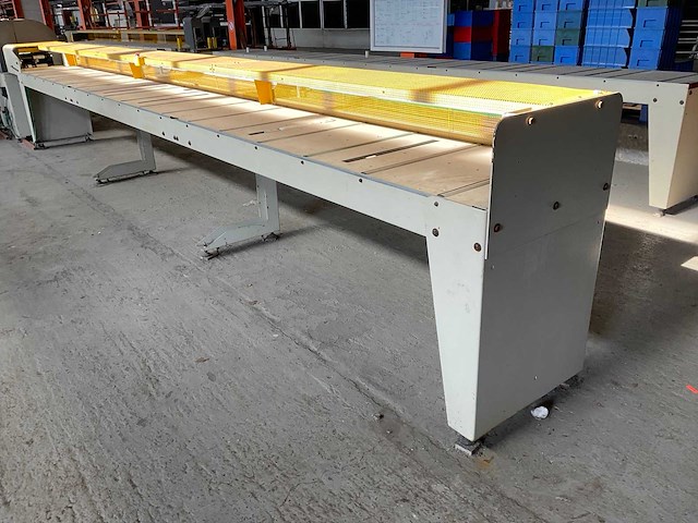 Oemme semi-automatische productielijn - afbeelding 9 van  15