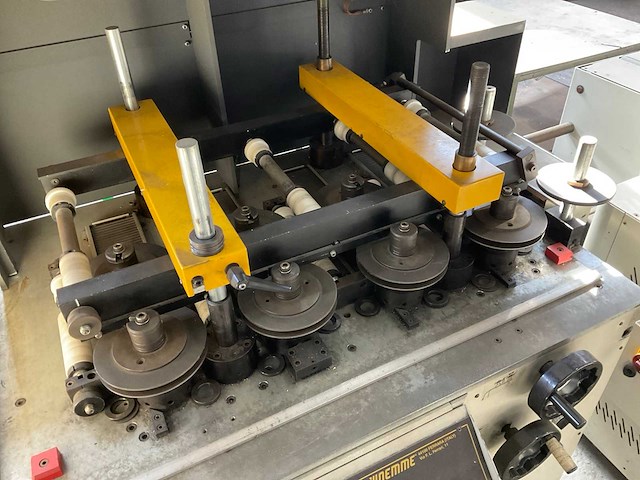Oemme semi-automatische productielijn - afbeelding 11 van  15