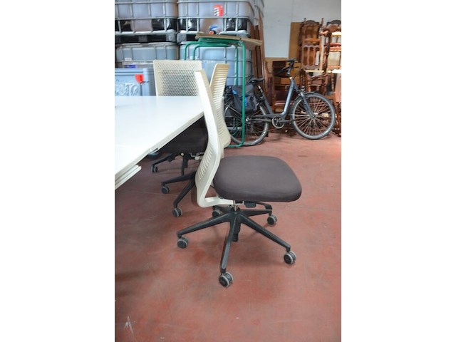 Office bench 4 personen 320x160 cm, 2 rol ladeblokken, 3 bureelstoelen met stoffen zit en pvc rug (54,57,58) - afbeelding 10 van  10