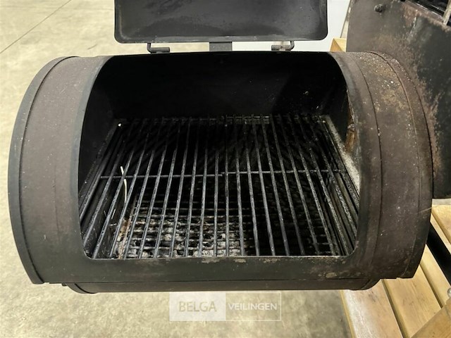 Offset smoker - afbeelding 9 van  10