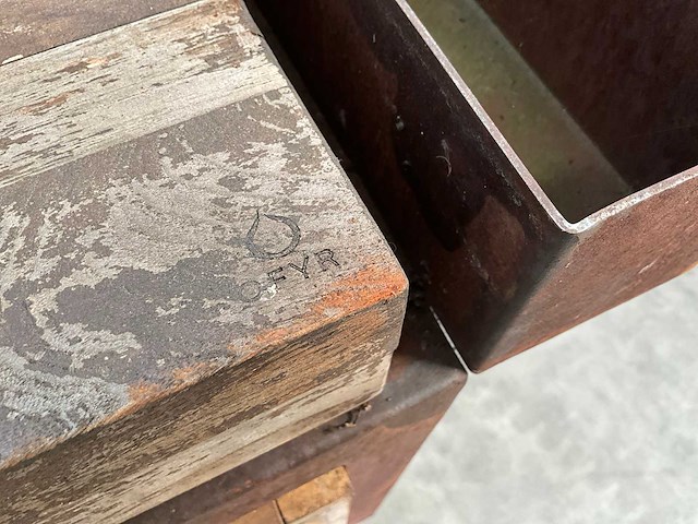 Ofyr verrijdbaar cortenstaal keukeneiland/bbq bijzet/werktafel - afbeelding 3 van  11