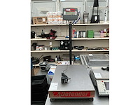 Ohaus defender 3000 d60bl vloer-plateau weegschaal - afbeelding 2 van  4