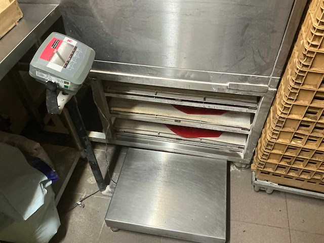Ohaus defender 3000 vloerweegschaal - afbeelding 1 van  4