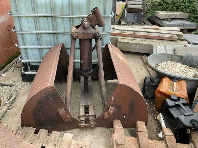 O&k banden graafmachine - afbeelding 13 van  21