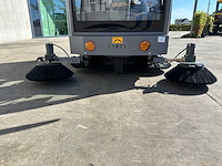 Okg - 2025 - dy2000 - straatveegmachine - afbeelding 17 van  36