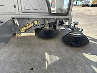 Okg - 2025 - dy2000 - straatveegmachine - afbeelding 21 van  36