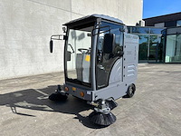Okg - 2025 - dy2000 - straatveegmachine