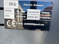 Okg - 2025 - dy2000 - straatveegmachine - afbeelding 13 van  15