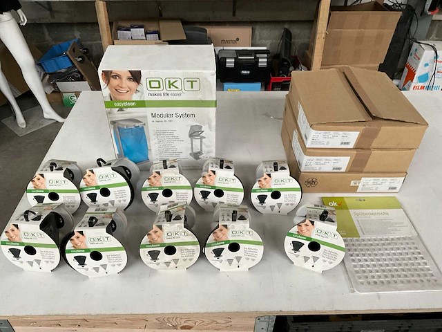 Okt mix kavel diverse huishoudelijke artikelen - afbeelding 1 van  9