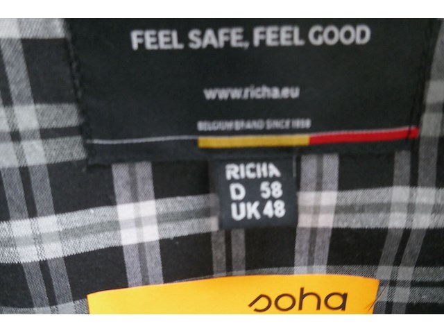 Old timer moto honda (1984 / jh2 rc2 101 em 005 952) + lederen motorjas richa - afbeelding 16 van  16